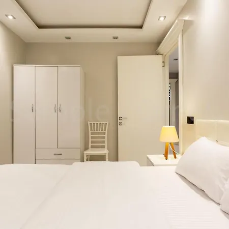 Apartment Cool & Modern Design In Center *